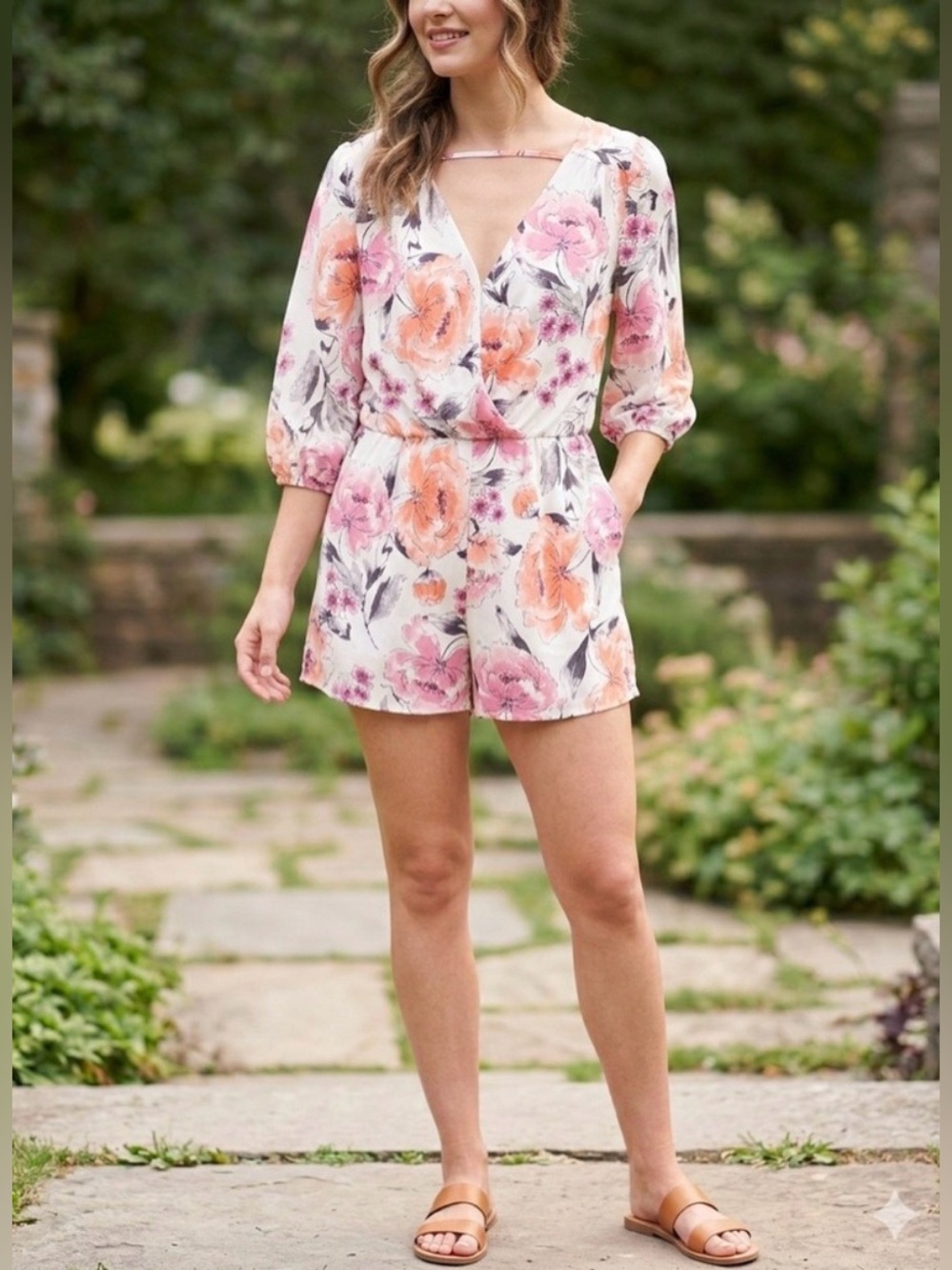 Charlotte Russe Floral Romper Pink Orange White Long Sleeve V-Neck Size Small S